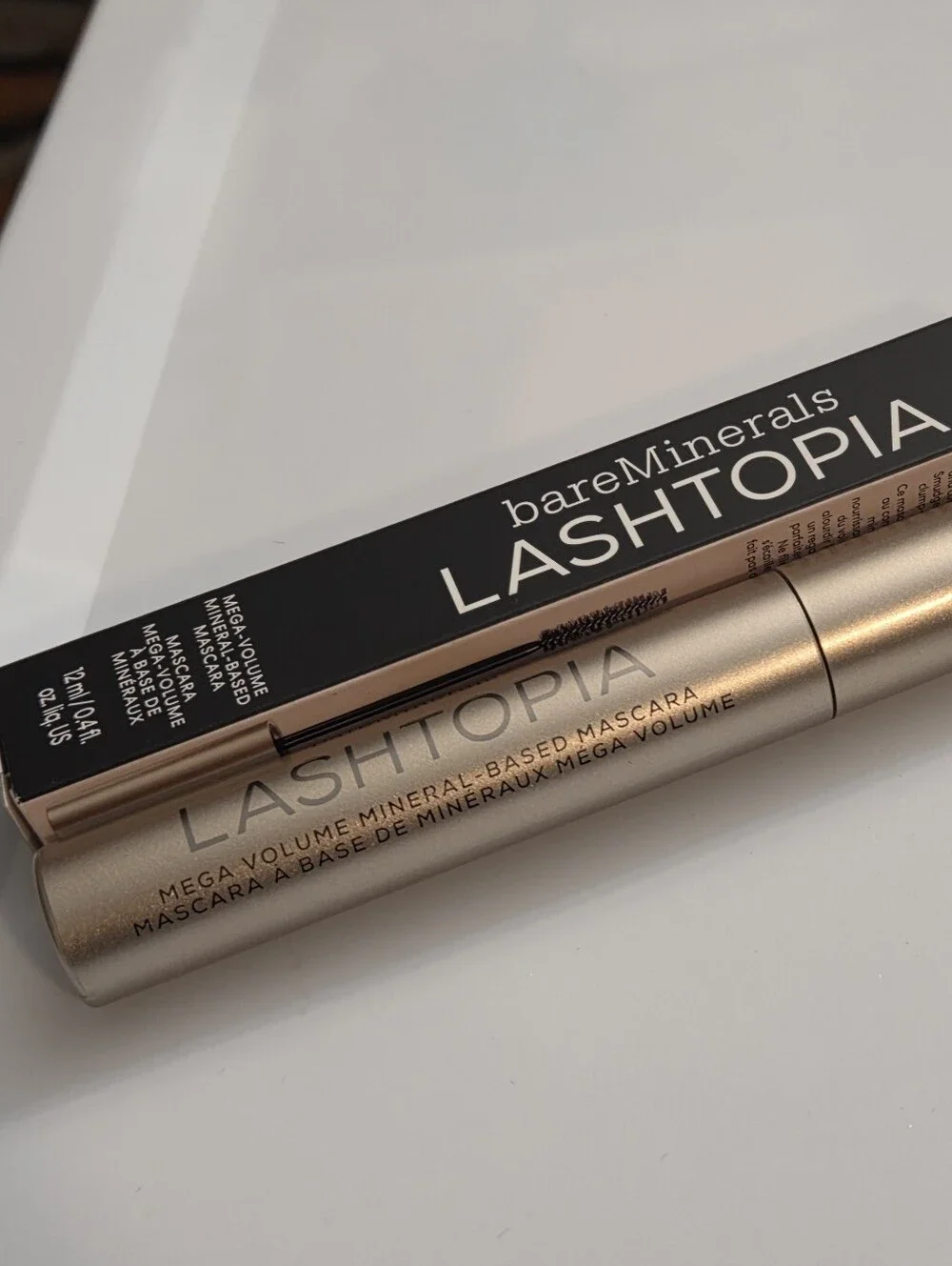 bareMinerals Lashtopia Mega Volume Mascara in Black